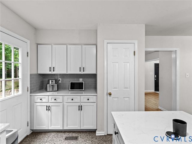 10130 Coalboro Rd, Chesterfield, VA 23838