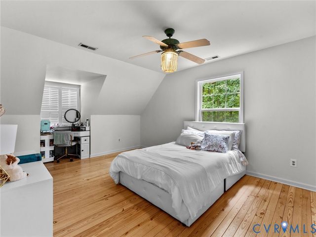 10130 Coalboro Rd, Chesterfield, VA 23838