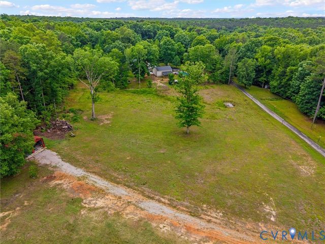 10130 Coalboro Rd, Chesterfield, VA 23838