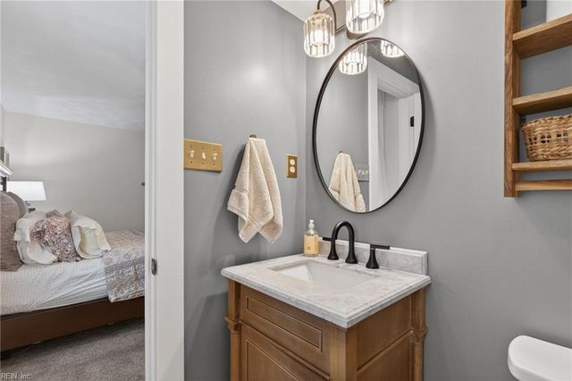 704 Ravenstone CT, Chesapeake, VA 23322