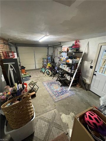 704 Ravenstone CT, Chesapeake, VA 23322