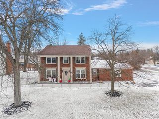 4250 Greenstown Drive, West Bloomfield, MI 48323