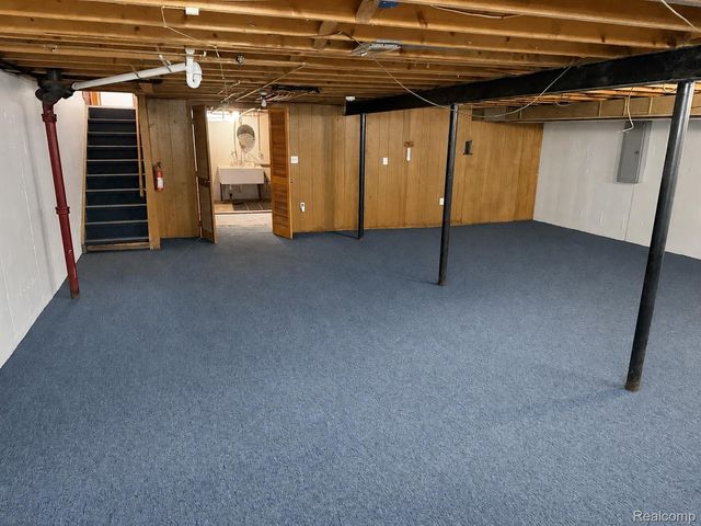 19280 Magnolia Parkway, Southfield, MI 48075
