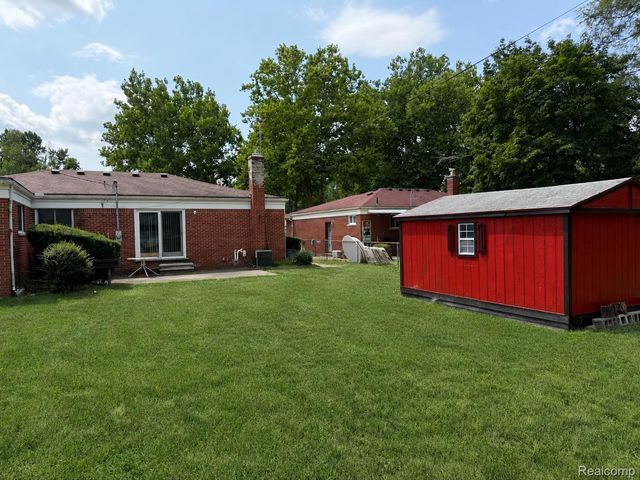 19280 Magnolia Parkway, Southfield, MI 48075