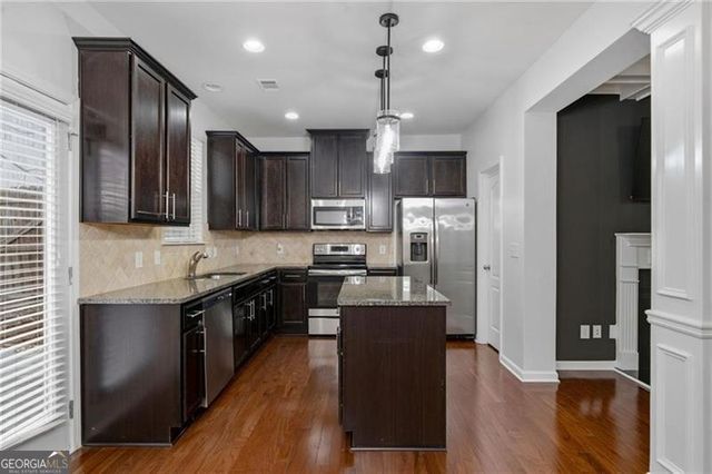 1697 Paxton Lane SW, Lilburn, GA 30047