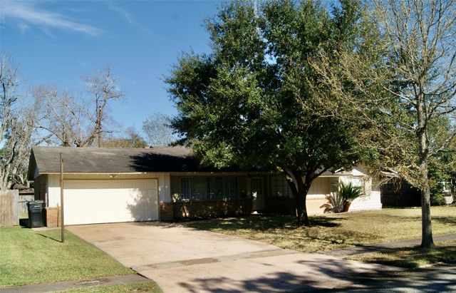 5514 Arboles Drive, Houston, TX 77035