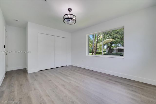 6250 SW 62 Pl, South Miami, FL 33143