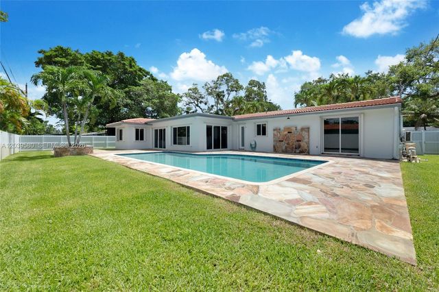 6250 SW 62 Pl, South Miami, FL 33143