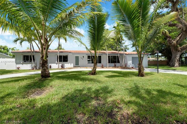 6250 SW 62 Pl, South Miami, FL 33143