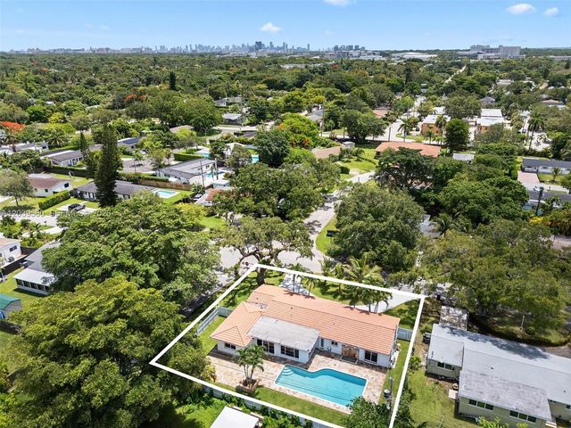 6250 SW 62 Pl, South Miami, FL 33143