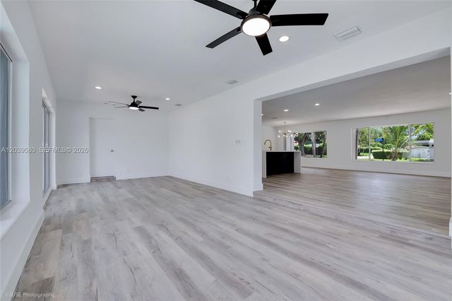 6250 SW 62 Pl, South Miami, FL 33143