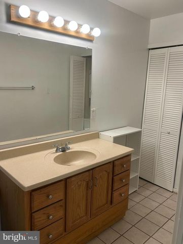 413 GREGORYS WAY, Voorhees, NJ 08043