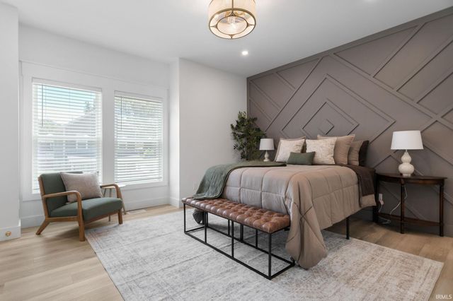 1135 Harvey Street, South Bend, IN 46616