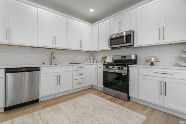 1135 Harvey Street, South Bend, IN 46616