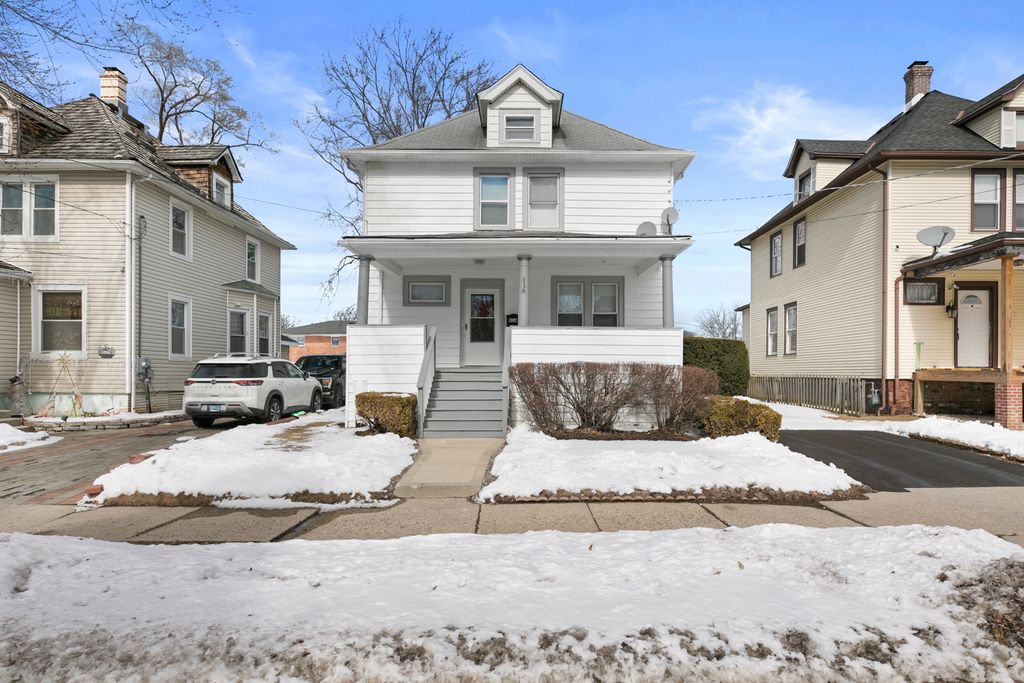 816 18th Street, North Chicago, IL 60064