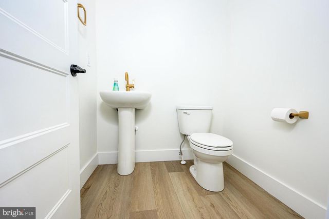 16 MCKNIGHT FARM LN, Glenmoore, PA 19343