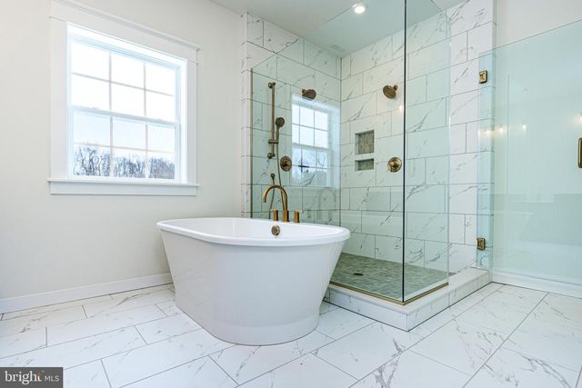 16 MCKNIGHT FARM LN, Glenmoore, PA 19343