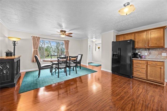 4 Putting Green Lane, Perinton, NY 14526