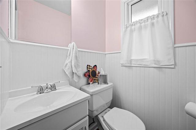 4 Putting Green Lane, Perinton, NY 14526