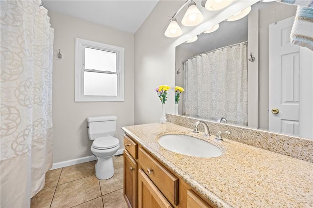 4 Putting Green Lane, Perinton, NY 14526