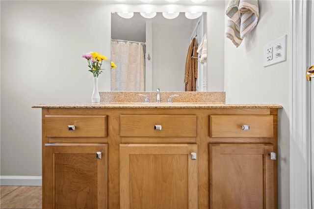 4 Putting Green Lane, Perinton, NY 14526