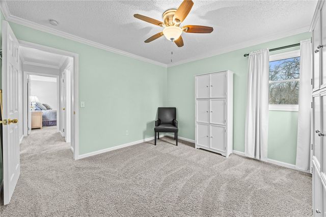 4 Putting Green Lane, Perinton, NY 14526