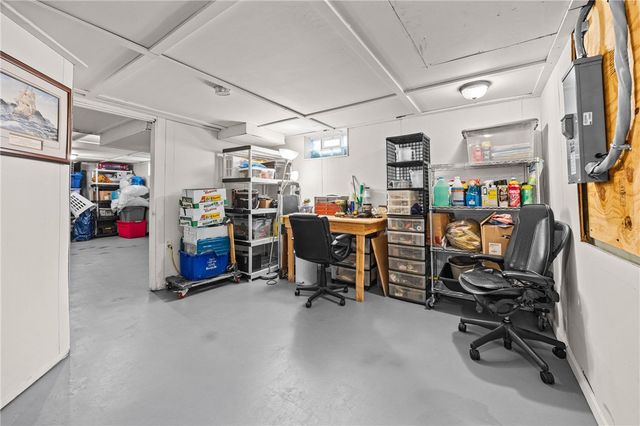 4 Putting Green Lane, Perinton, NY 14526