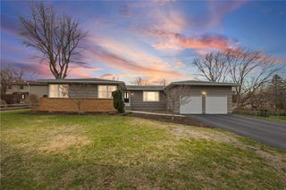 4 Putting Green Lane, Perinton, NY 14526