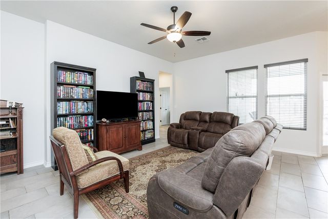 1730 Dr Ben Vela Dr, Corpus Christi, TX 78410