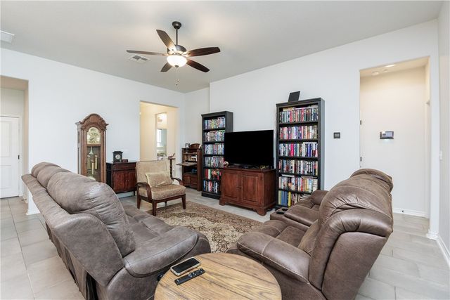 1730 Dr Ben Vela Dr, Corpus Christi, TX 78410