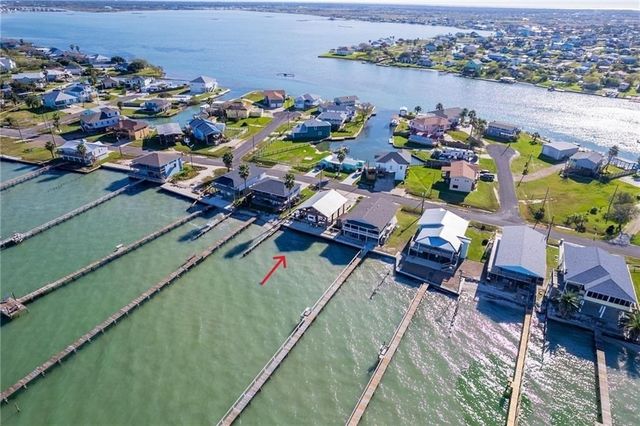 668 Copano Ridge Road, Rockport, TX 78382