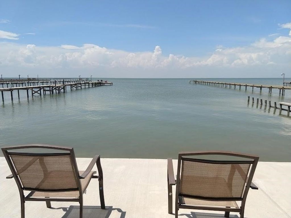 668 Copano Ridge Road, Rockport, TX 78382 — photo 5