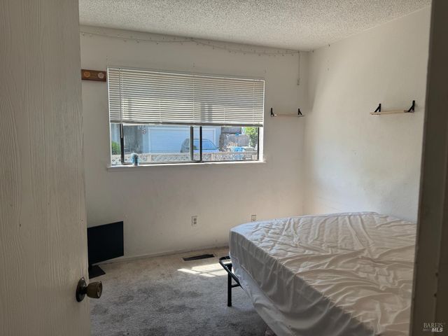 2467 College Park Cir, Santa Rosa, CA 95401