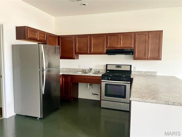 700 W Ferdon Street, Litchfield, IL 62056