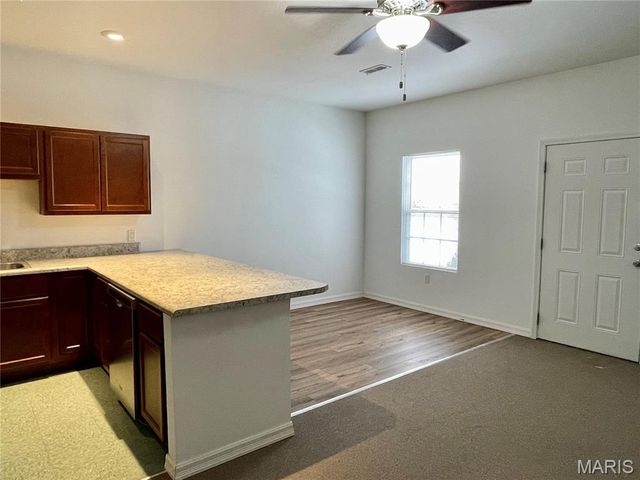 700 W Ferdon Street, Litchfield, IL 62056