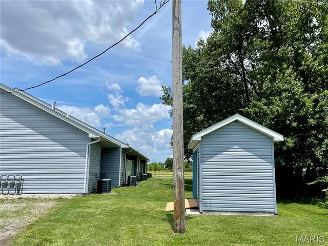 700 W Ferdon Street, Litchfield, IL 62056