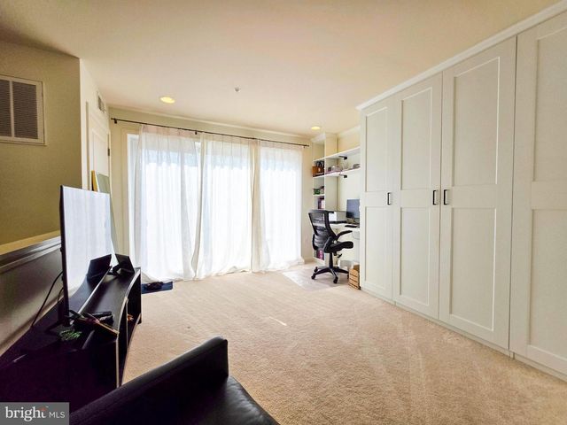 729 N ALFRED, Alexandria, VA 22314