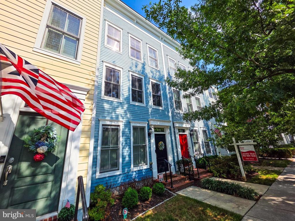 729 N ALFRED, Alexandria, VA 22314