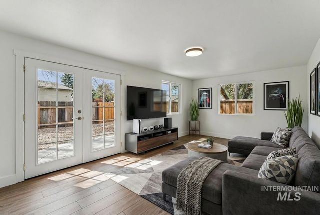 9709 W Mcmillan, Boise, ID 83704