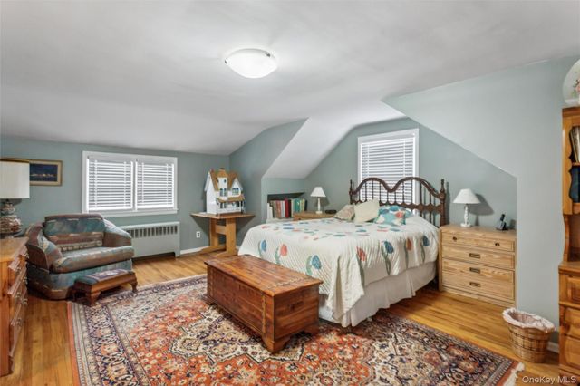 688 Hempstead Avenue, Rockville Centre, NY 11570