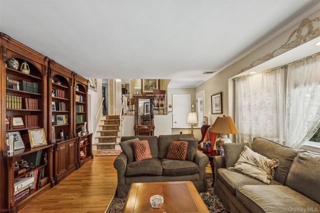 688 Hempstead Avenue, Rockville Centre, NY 11570