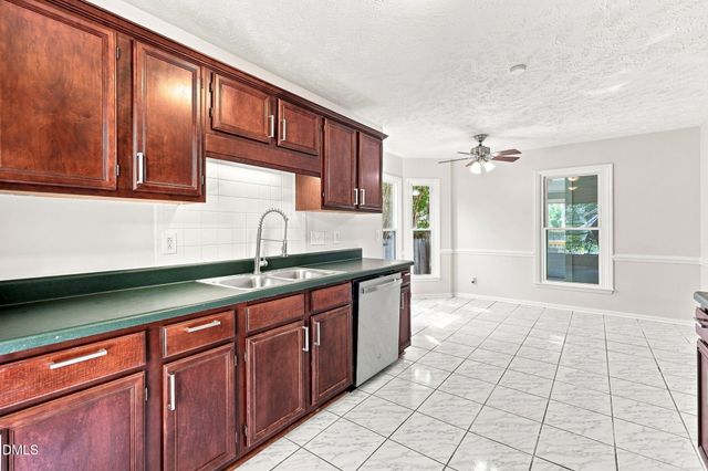301 Larchmont Road, Fayetteville, NC 28311