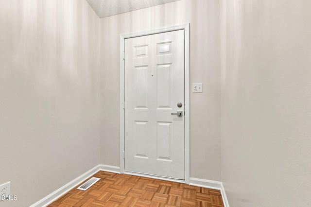 301 Larchmont Road, Fayetteville, NC 28311