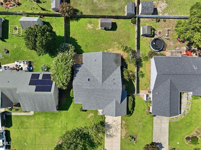 301 Larchmont Road, Fayetteville, NC 28311
