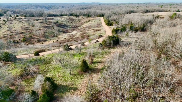 MC 3015 72687 Road, Pyatt, AR 72672