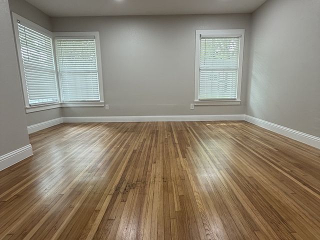 7000 Park Place Drive, Richland Hills, TX 76118