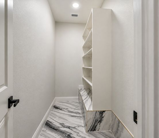 7000 Park Place Drive, Richland Hills, TX 76118