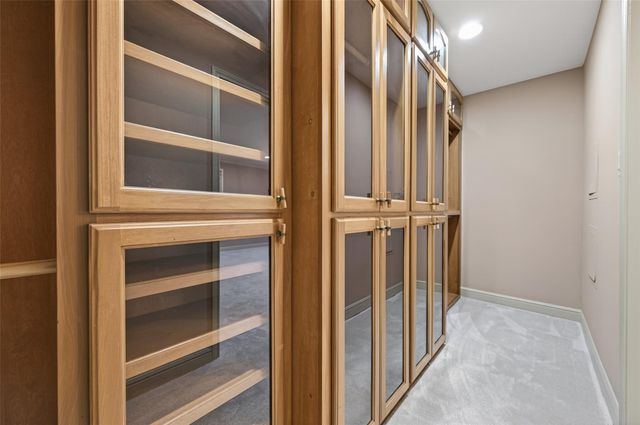 5422 Willowbend Boulevard, Houston, TX 77096