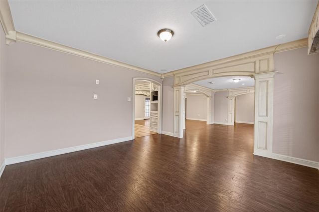 5422 Willowbend Boulevard, Houston, TX 77096