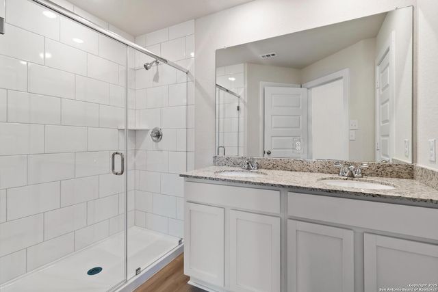 5923 Willow Point Blvd, San Antonio, TX 78219